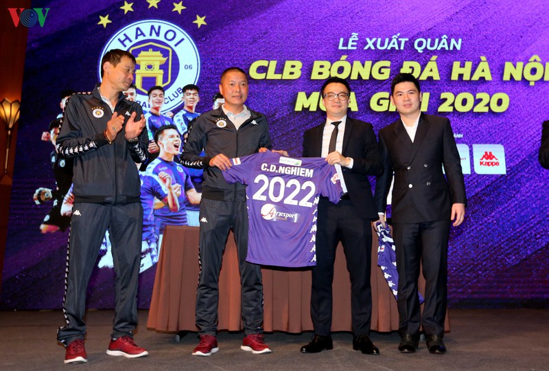 hlv chu dinh nghiem: "v-league 2020 cang nhieu doi manh, ha noi fc cang khao khat hon" hinh 2