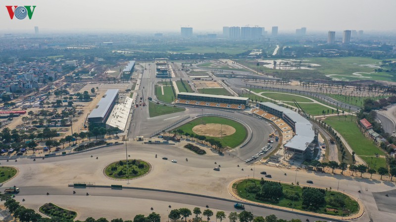 duong dua f1 ha noi chinh thuc hoan thanh sau 11 thang: dem nguoc ngay khai man lich su hinh 1