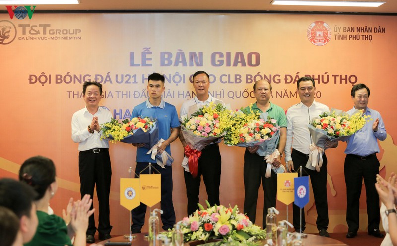 doi u21 ha noi duoc chuyen giao cho phu tho fc, huong toi v-league hinh 3
