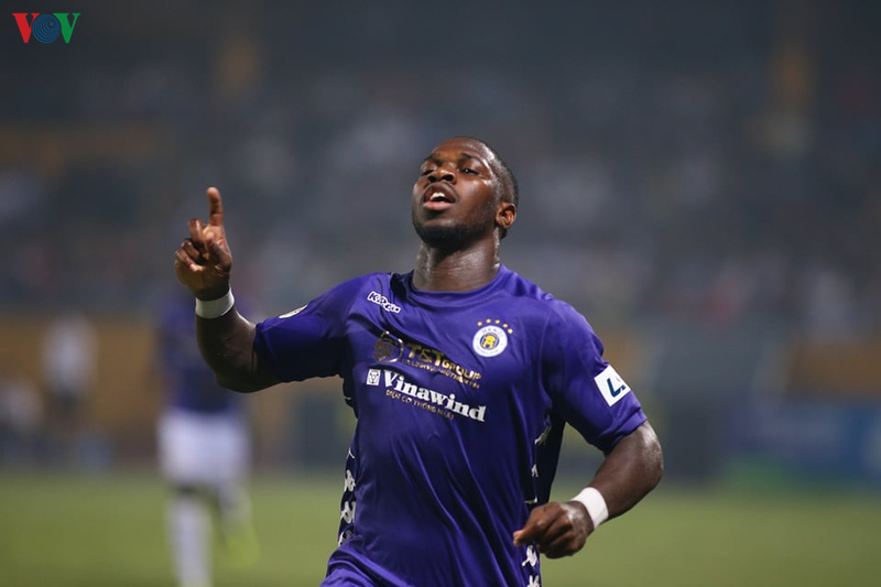 van quyet tiet lo ly do hagl "tham bai" tren san ha noi fc hinh 2