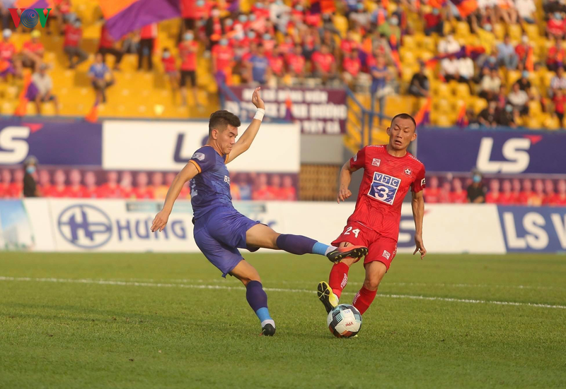 truc tiep vong 4 v-league 2020: viettel vs than quang ninh hinh 5