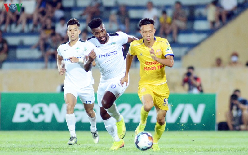 truc tiep hagl vs nam dinh: "chu ho bi-rai" khong con duong lui hinh 17