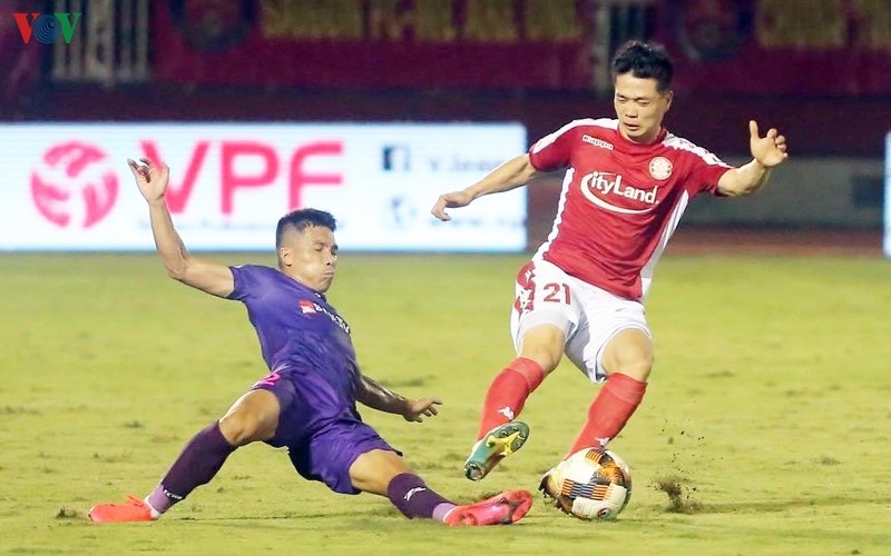 truc tiep vong 5 v-league 2020: nong o lach tray va thong nhat hinh 3