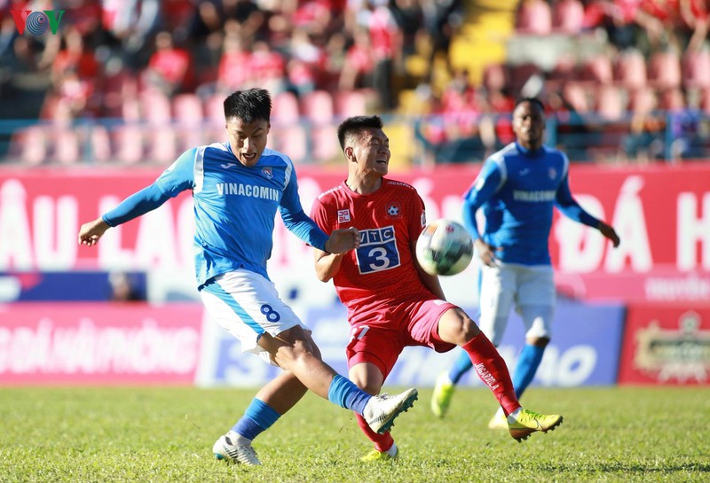 truc tiep vong 5 v-league 2020: nong o lach tray va thong nhat hinh 1