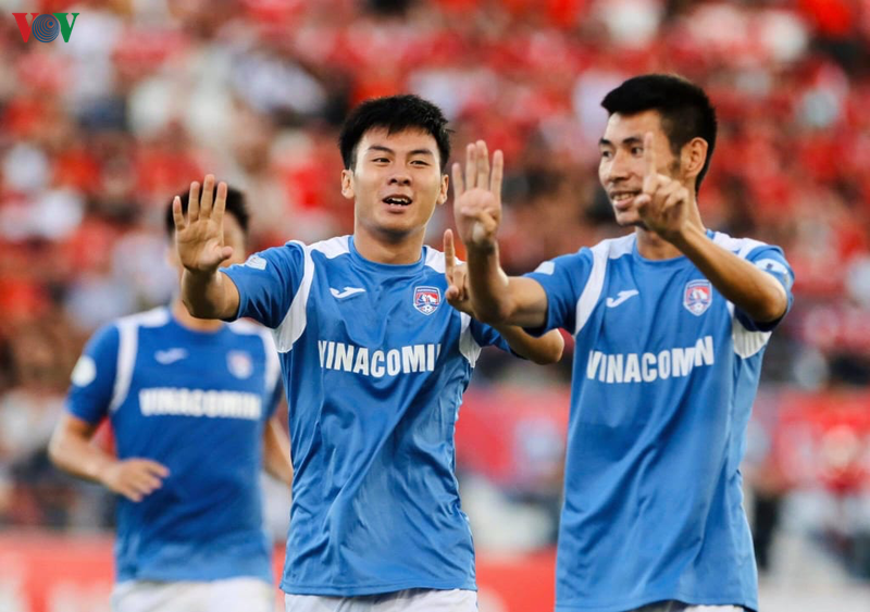 truc tiep vong 5 v-league 2020: nong o lach tray va thong nhat hinh 2