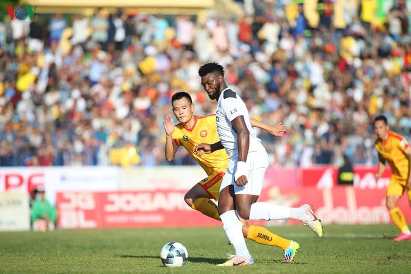 truc tiep thanh hoa vs hagl vong 11 v-league 2020 hinh 2