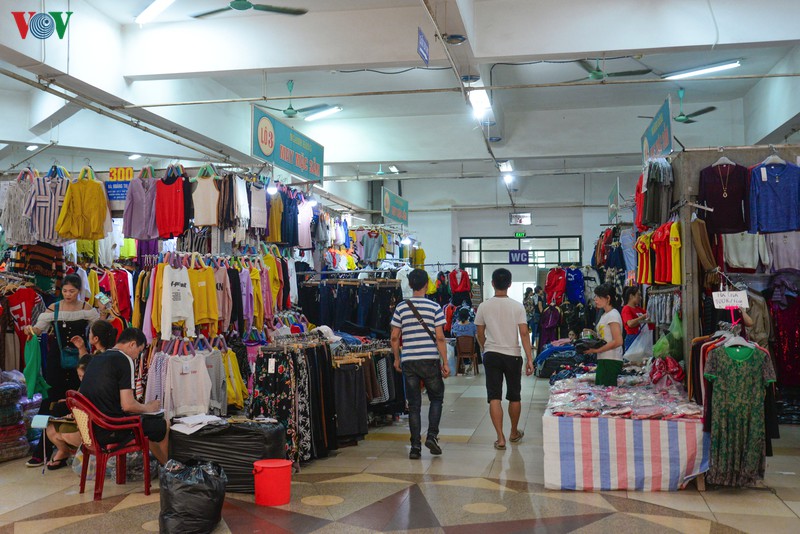 diem den doc dao o thanh pho vung bien mong cai, quang ninh hinh 4