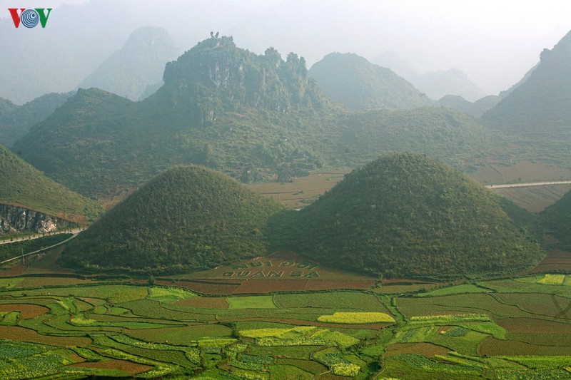 cao nguyen da dong van: danh thang hoang so va hung vi hinh 2