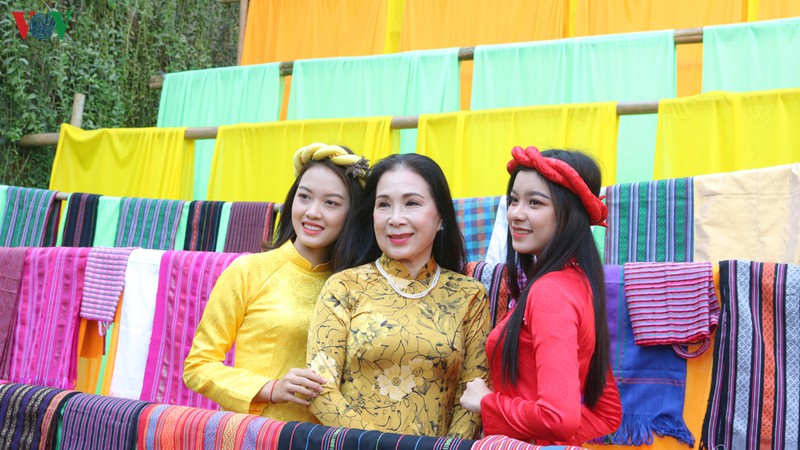 nhieu nguoi thich thu voi duong mai vang o tphcm hinh 3