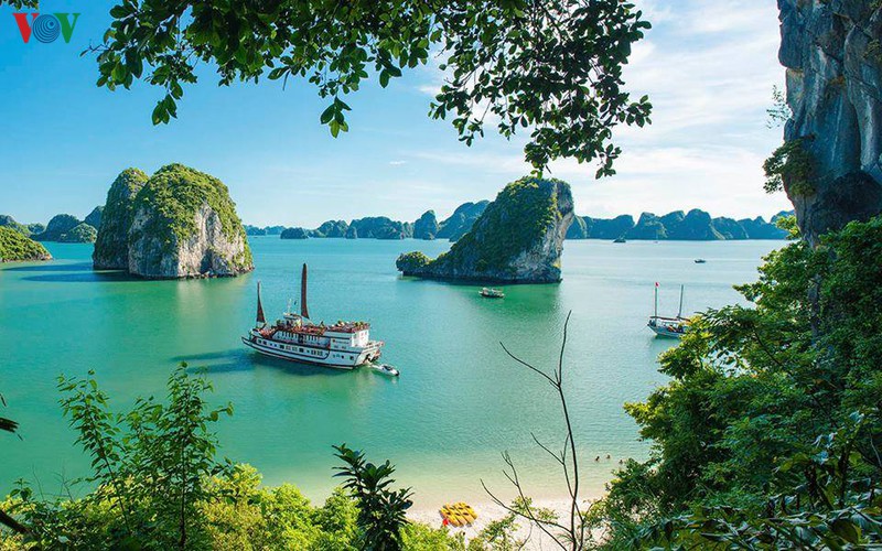 du lich quang ninh: lat da mem de buoc chat? hinh 2