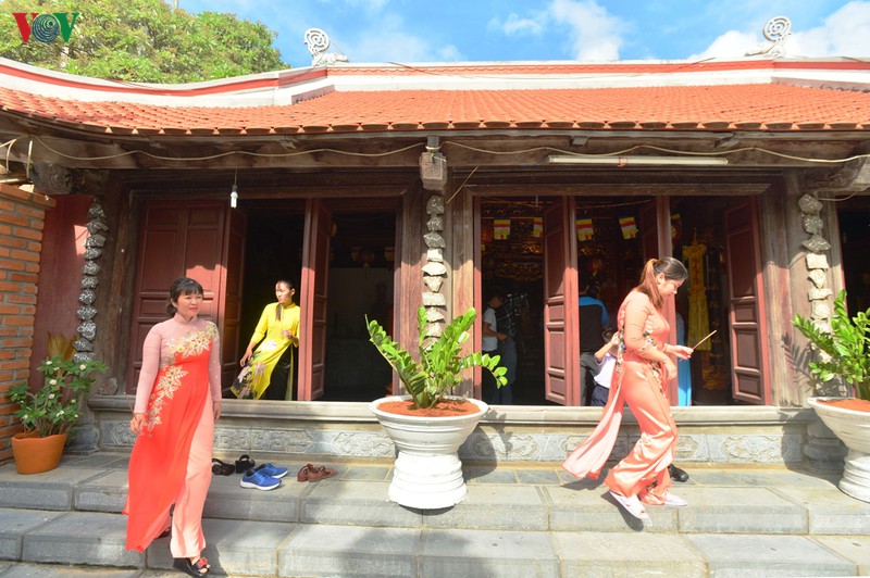ngan vang tieng chuong chua giua dat troi truong sa hinh 3