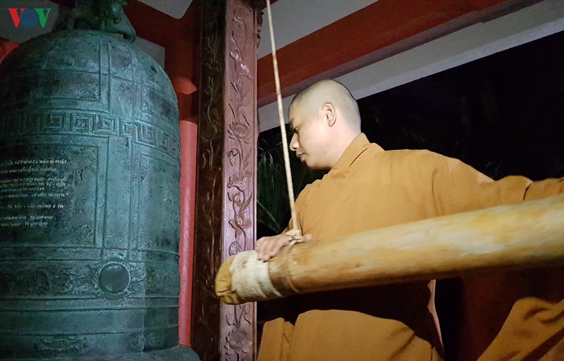ngan vang tieng chuong chua giua dat troi truong sa hinh 8
