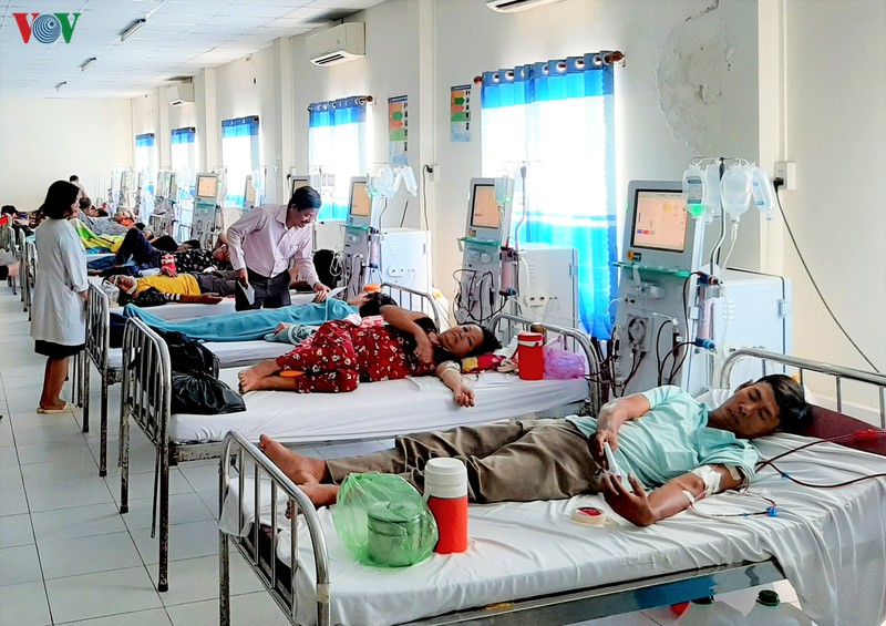 xuc dong canh benh nhan ngheo nhuong qua tet cho nhau hinh 4