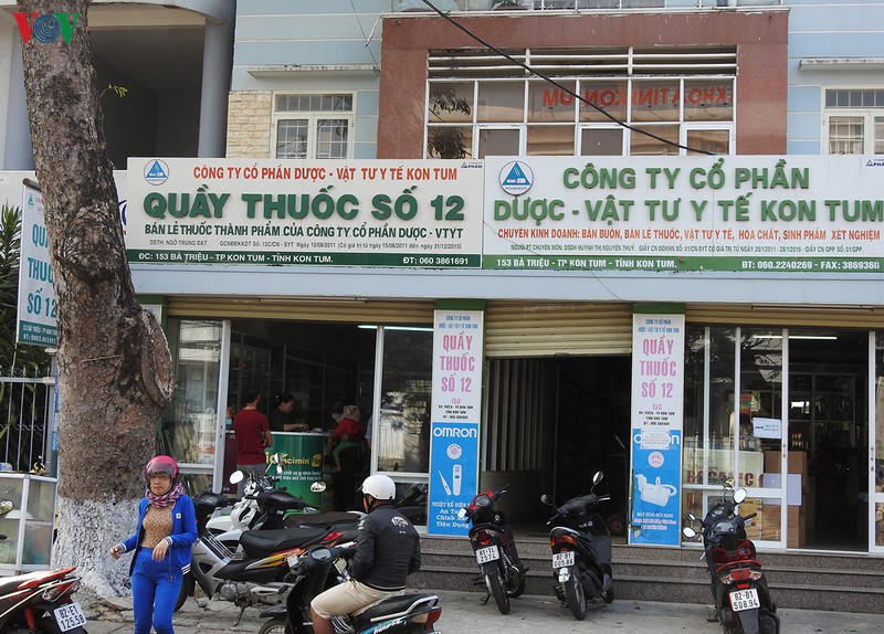kon tum chay khau trang y te, khuyen cao nguoi dan khong mua tich tru  ​ hinh 2
