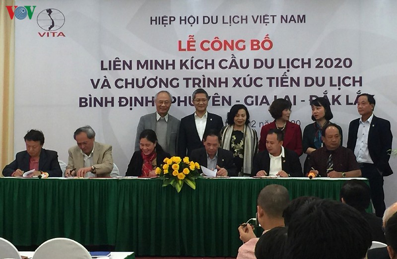 kich cau du lich viet nam, giam gia dich vu tu 20-80% hinh 2
