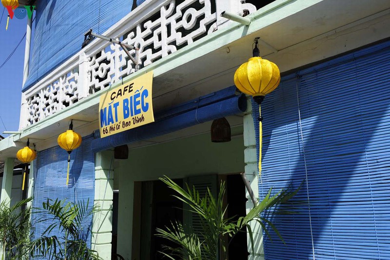 quan ca phe mat biec- diem check in thu vi khi den hue hinh 6