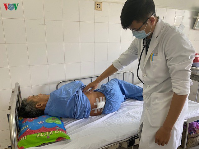 phau thuat thanh cong lay dau dan nam sau trong cac lop co phuc tap hinh 3