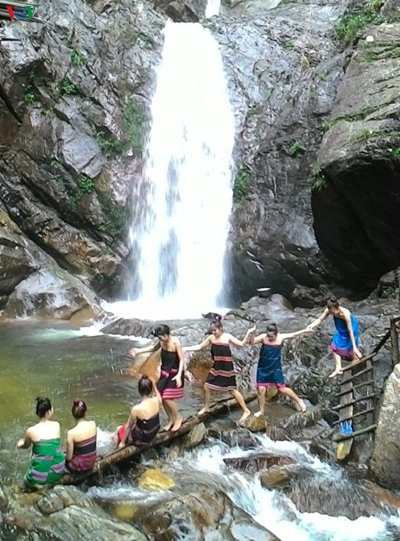tham thac a nor, diem du lich tuyet dep noi vung cao a luoi hinh 1