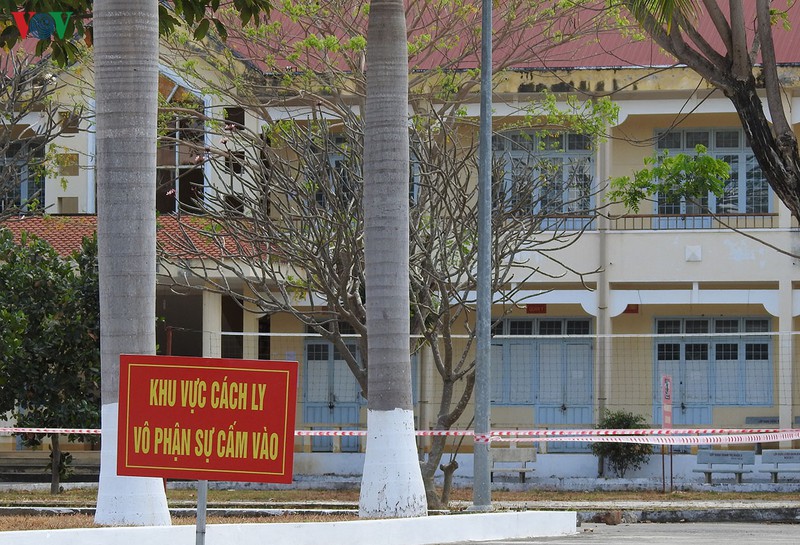 kon tum cach ly nguoi tiep xuc gan voi 2 truong hop duong tinh sars-cov-2 hinh 1