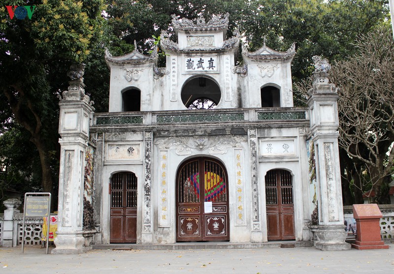 nhieu diem du lich o ha noi dong cua do covid-19, du khach tay boi roi hinh 8