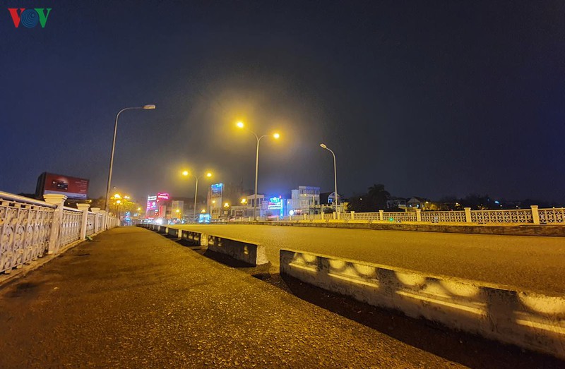 anh: hue tinh lang trong mua dich covid-19 hinh 15