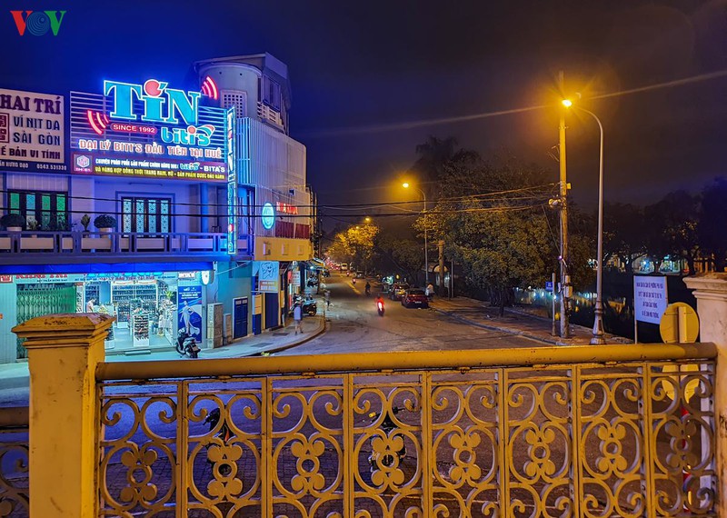 anh: hue tinh lang trong mua dich covid-19 hinh 1