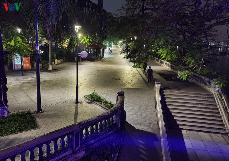 anh: hue tinh lang trong mua dich covid-19 hinh 2