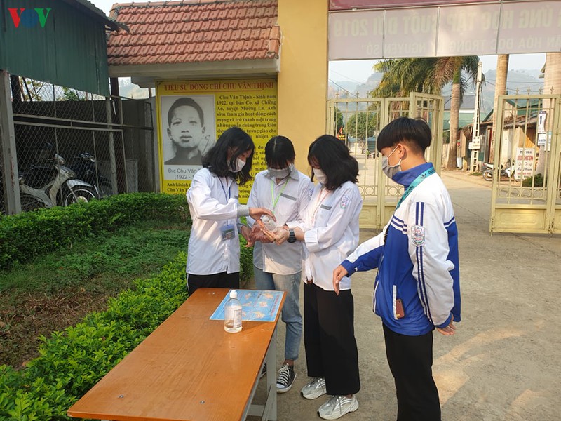 son la chu dong cac phuong an phong tranh dich de hoc sinh yen tam den lop     hinh 1