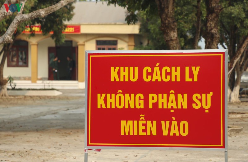 anh: can canh cong tac cham soc 3 truong hop cach ly moi tai dien bien hinh 4