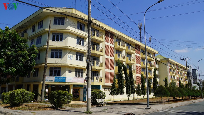 anh: 150 sinh vien tinh nguyen don dep ki tuc xa don nguoi cach ly hinh 14