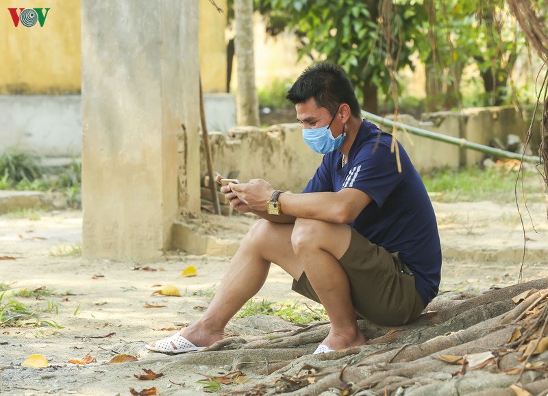 anh: cuoc song ben trong cac khu cach ly tap trung tai dien bien hinh 3