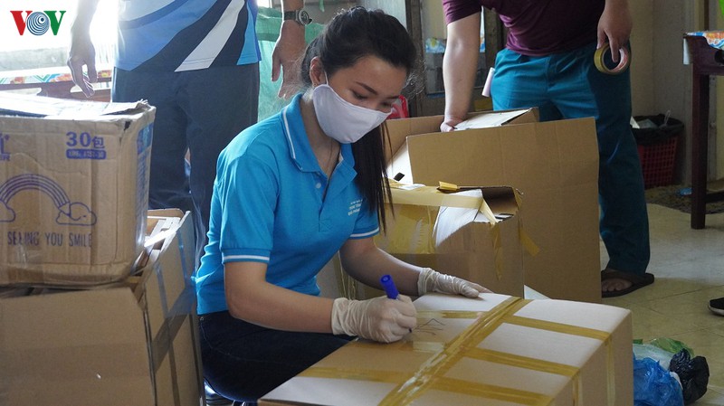 anh: 150 sinh vien tinh nguyen don dep ki tuc xa don nguoi cach ly hinh 7