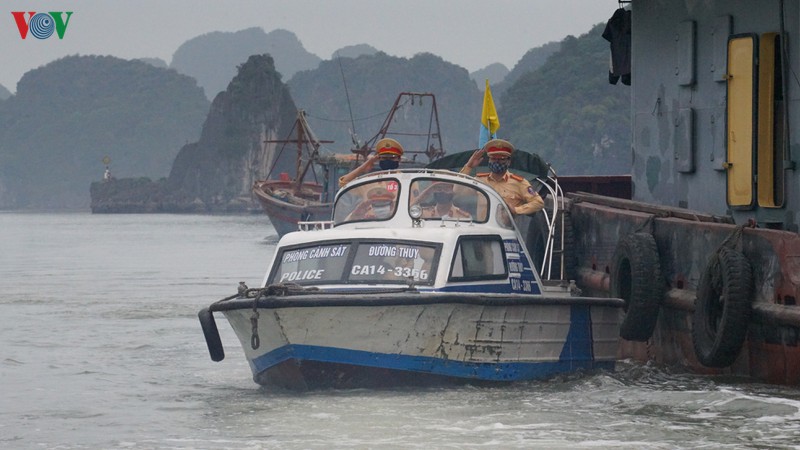 "ngoi nha" tren bien nhung ngay phong chong dich cua canh sat duong thuy hinh 4