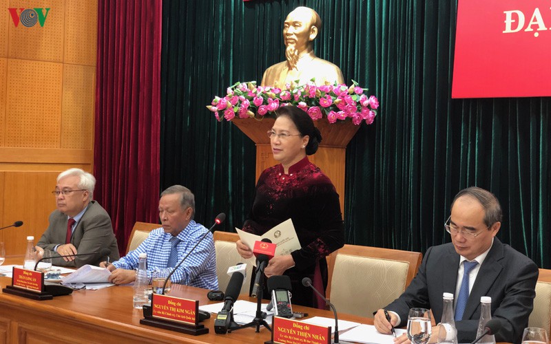 chu tich quoc hoi nguyen thi kim ngan gap mat van nghe si tphcm hinh 1