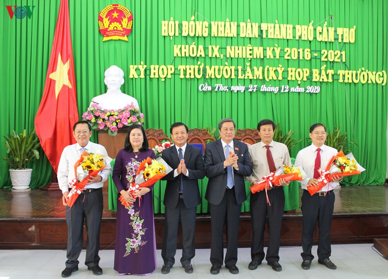 can tho bau bo sung 2 nhan su ubnd thanh pho hinh 1