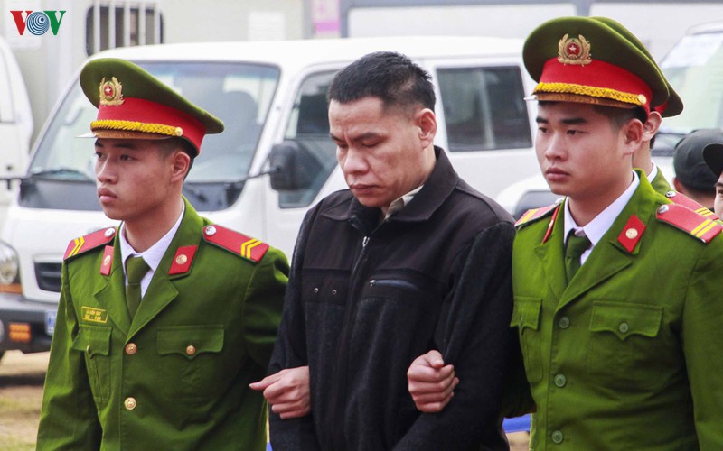 xet xu vu nu sinh giao ga: chu muu vi van toan hoi han, nhan toi hinh 1