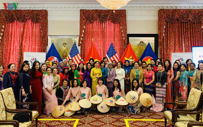 viet nam chu tri hoat dong giao luu cua hoi phu nu asean tai washington hinh 5
