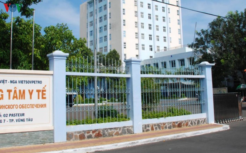 suc khoe nguoi di cung chuyen bay voi nguoi mac covid-19 thu 54 van on dinh hinh 1