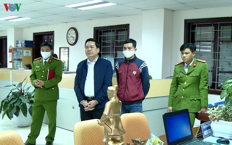 dinh chi cong tac doi voi truong phong cuc thue tinh thanh hoa hinh 1