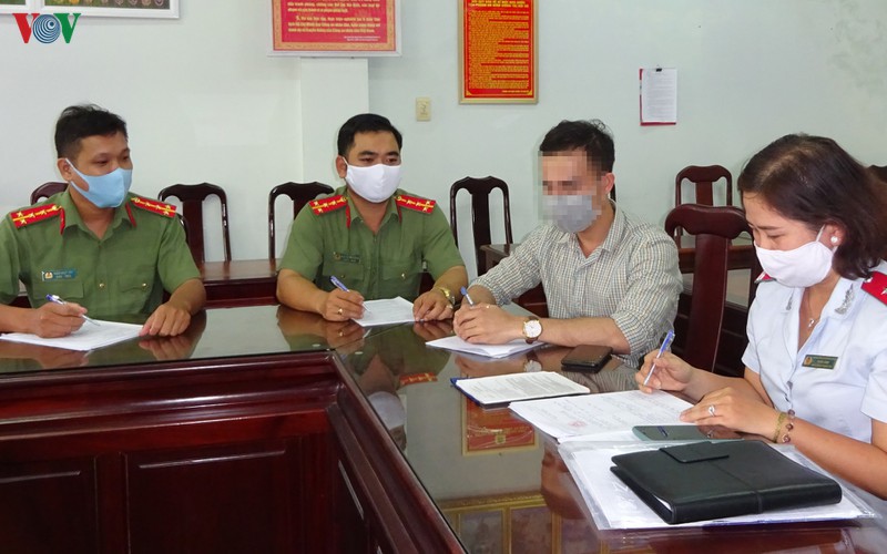 xac minh 18 tai khoan facebook thong tin that thiet "phong toa tphcm" hinh 2