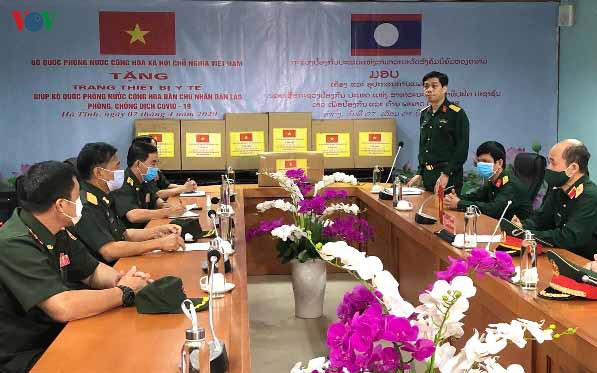 bo quoc phong viet nam ho tro quan doi lao chong dich covid-19 hinh 1