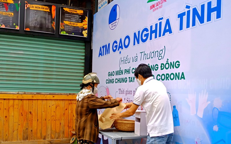 dak lak: chinh thuc van hanh may atm phat gao mien phi hinh 1
