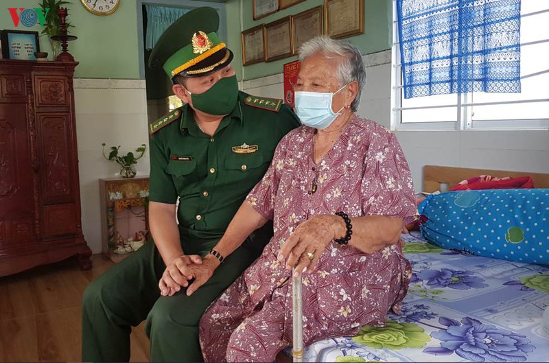 nguoi linh bien phong hoc bac ho tu nhung dieu gian di hinh 2