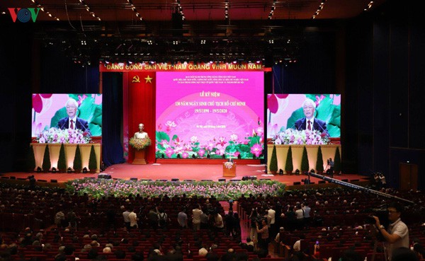 ky niem trong the 130 nam ngay sinh chu tich ho chi minh hinh 5