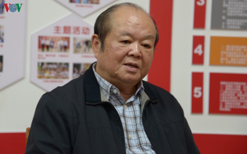giao su trung quoc: chu tich ho chi minh vi lanh tu "binh dan" hinh 1