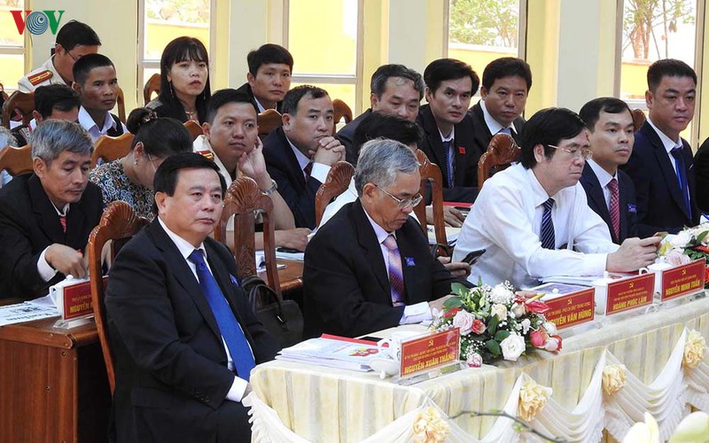 bi thu trung uong dang nguyen xuan thang lam viec voi ban thuong vu tinh uy kon tum hinh 2