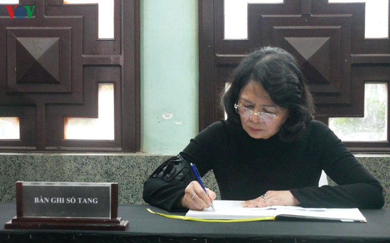 lanh dao dang, nha nuoc vieng nguyen bi thu trung uong dang tran quoc huong hinh 4