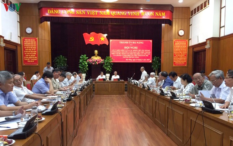 cuu can bo da nang gop y van kien dai hoi xiii: thang than, tam huyet hinh 1