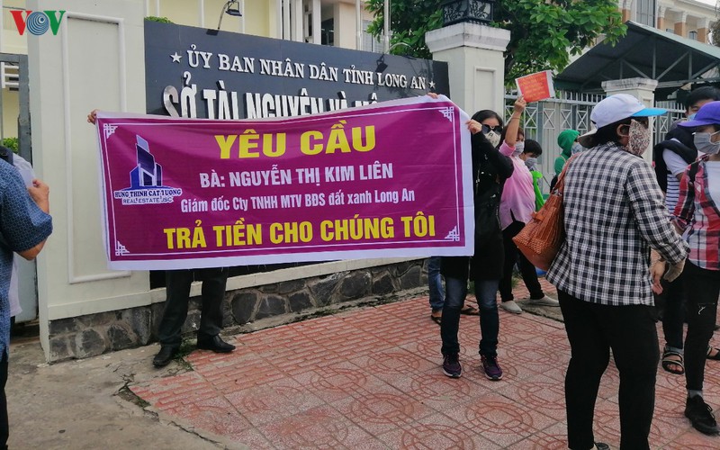 long an: chuyen co quan dieu tra du an khu dan cu dat xanh-duc hoa hinh 1