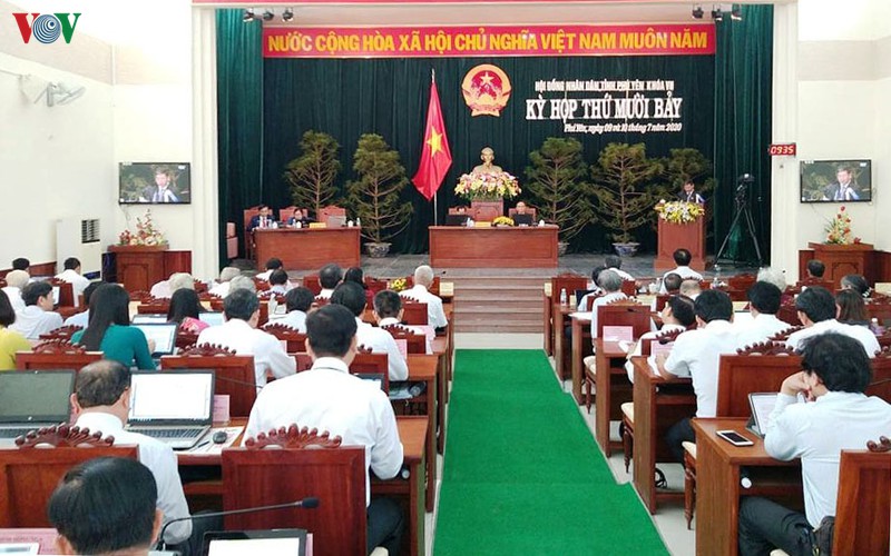 phu yen: chu tich hdnd tinh vang mat tai phien khai mac ky hop hinh 1